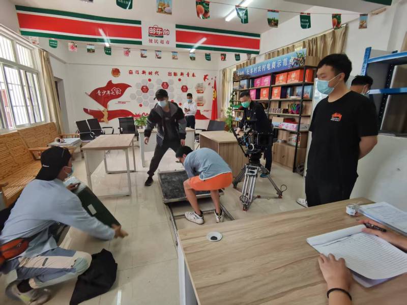 追星女孩心理学分析报告：竹溪县广告片拍摄公司揭秘饭圈应援式传播逻辑